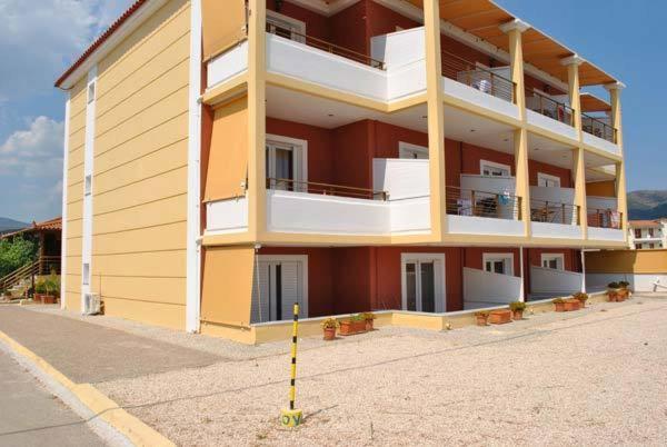 Zoom Beach Hotel Kandia Exterior photo